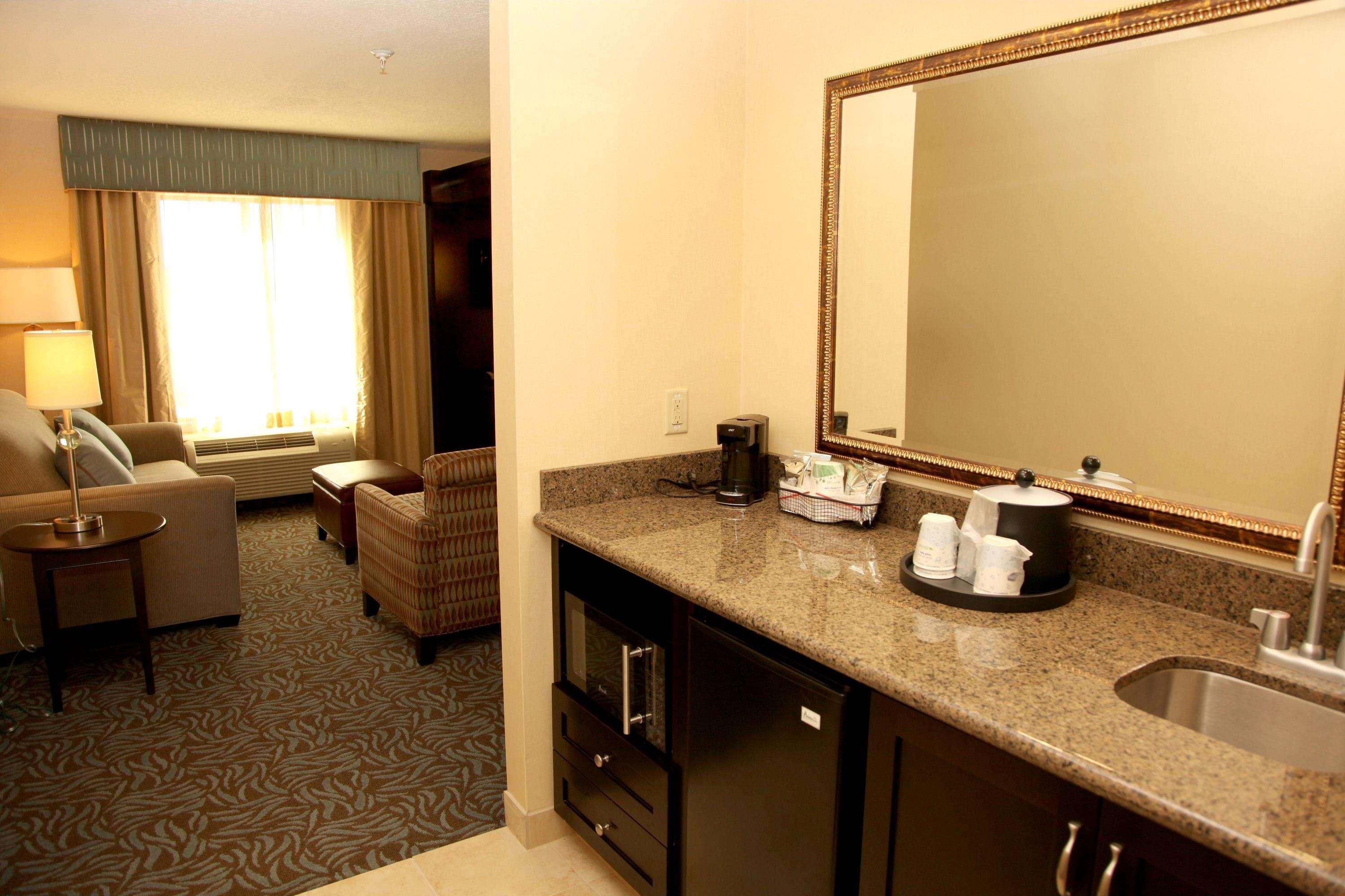 Hampton Inn & Suites Carlsbad Room photo
